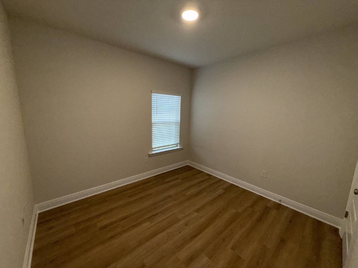 House for rent at 31697 Lyon Rd, Daphne, AL 36527
