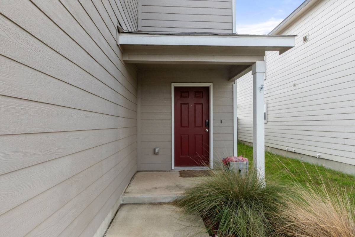 House for rent at 6110 Willow Point Blvd, San Antonio, TX 78219