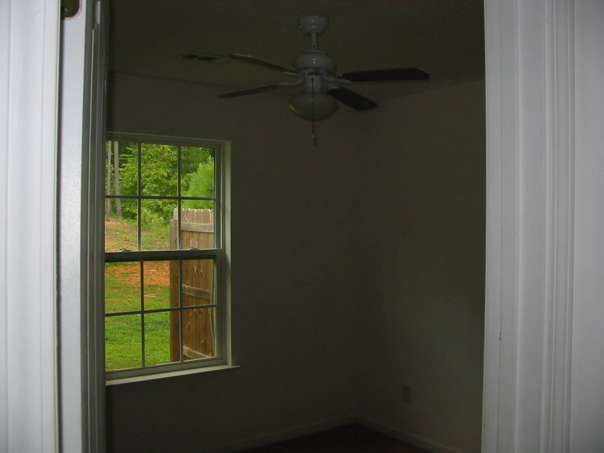 House for rent at 26 Connie Trail, Grantville, GA 30220