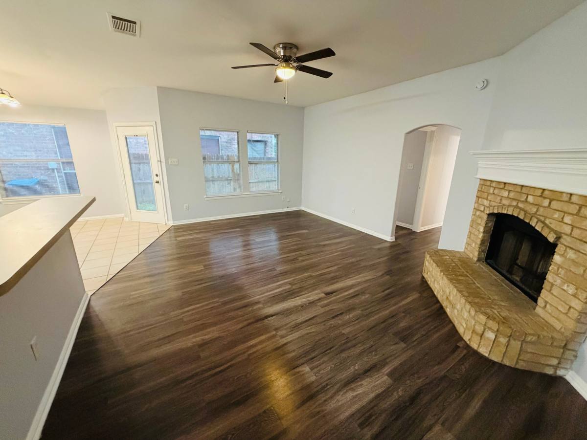 Townhouse for rent at 5832 Swords Dr, Fort Worth, TX 76137