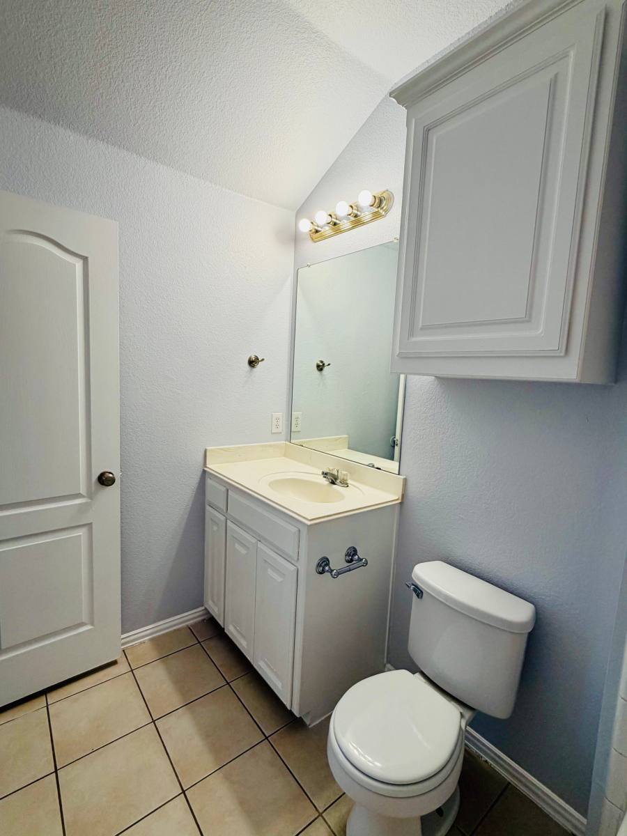 Townhouse for rent at 5832 Swords Dr, Fort Worth, TX 76137