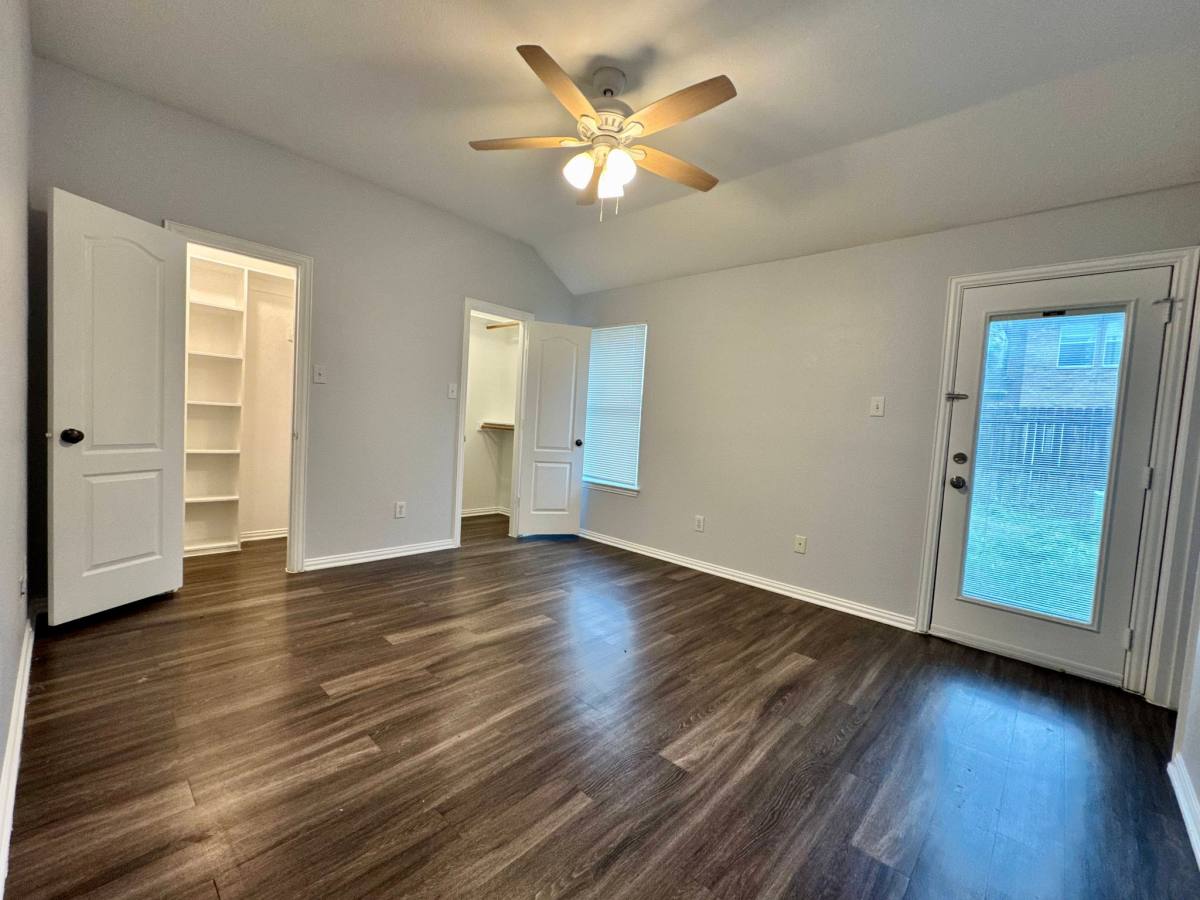Townhouse for rent at 5832 Swords Dr, Fort Worth, TX 76137