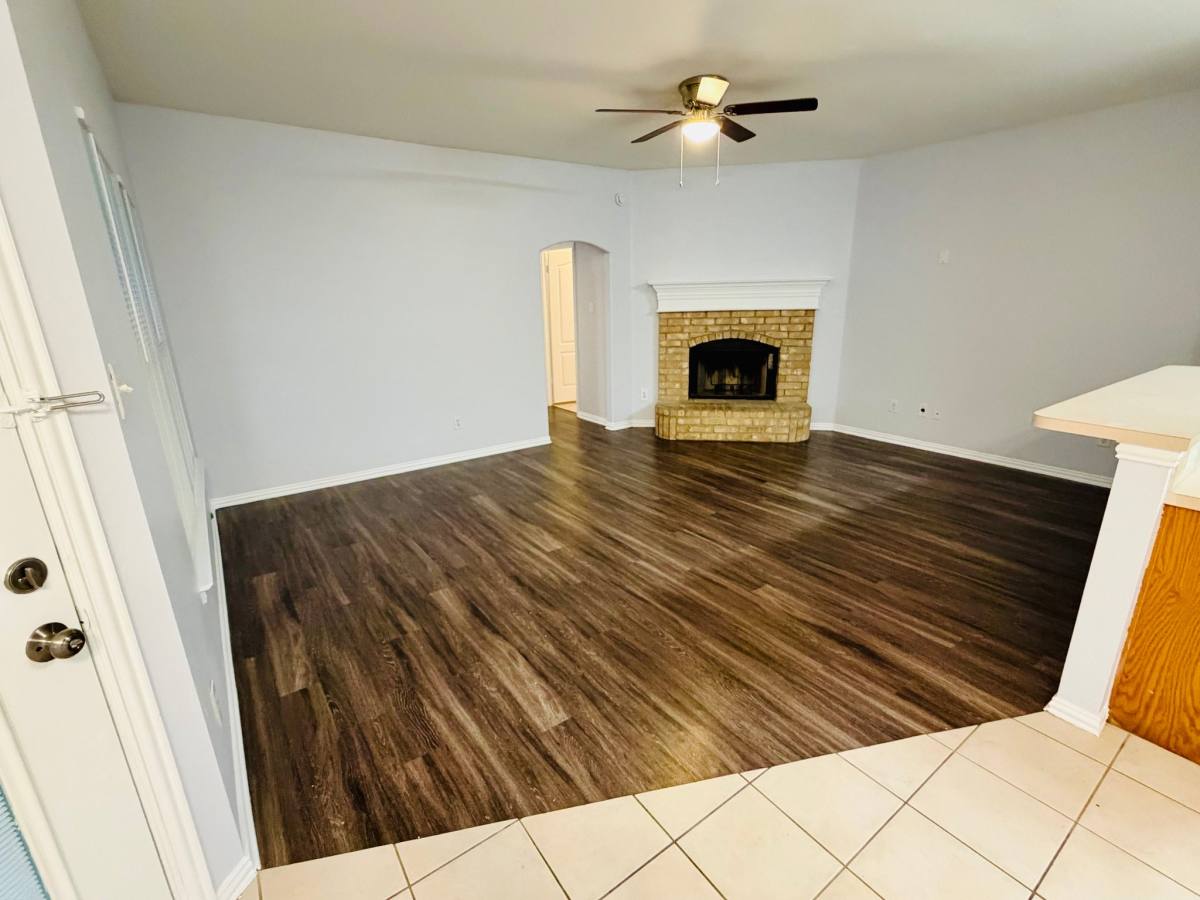 Townhouse for rent at 5832 Swords Dr, Fort Worth, TX 76137