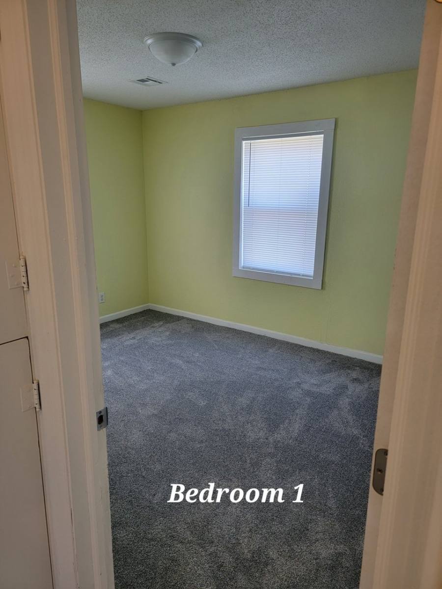 House for rent at 2154 S Seneca St, Wichita, KS 67213