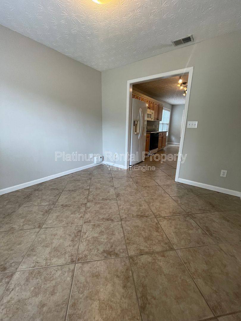 Apartment for rent at 475 Ellesmere Way, Buford, GA 30518