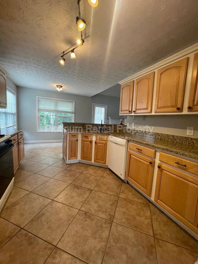 Apartment for rent at 475 Ellesmere Way, Buford, GA 30518