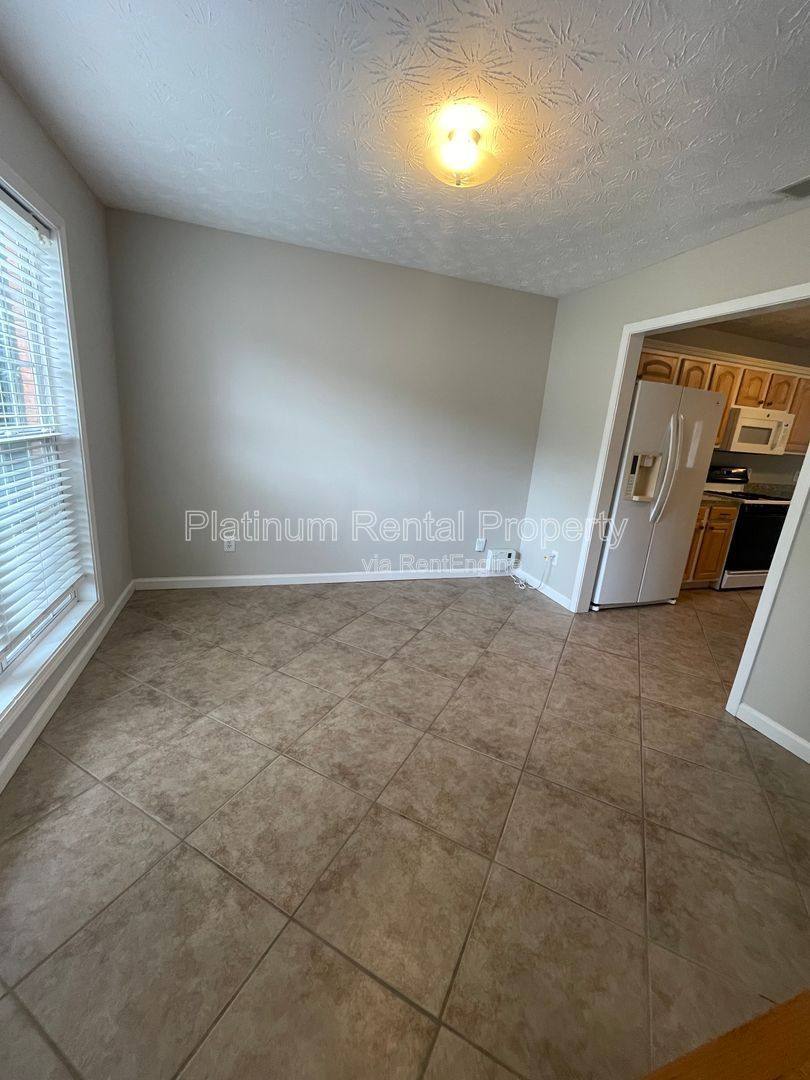 Apartment for rent at 475 Ellesmere Way, Buford, GA 30518