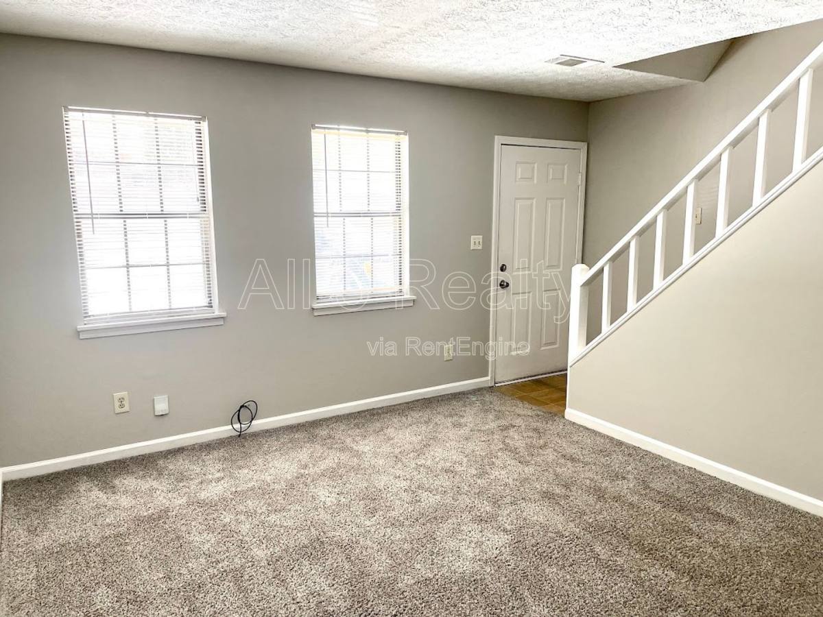Apartment for rent at 120 Meadowbrook Court #C, Fayetteville, GA 30215