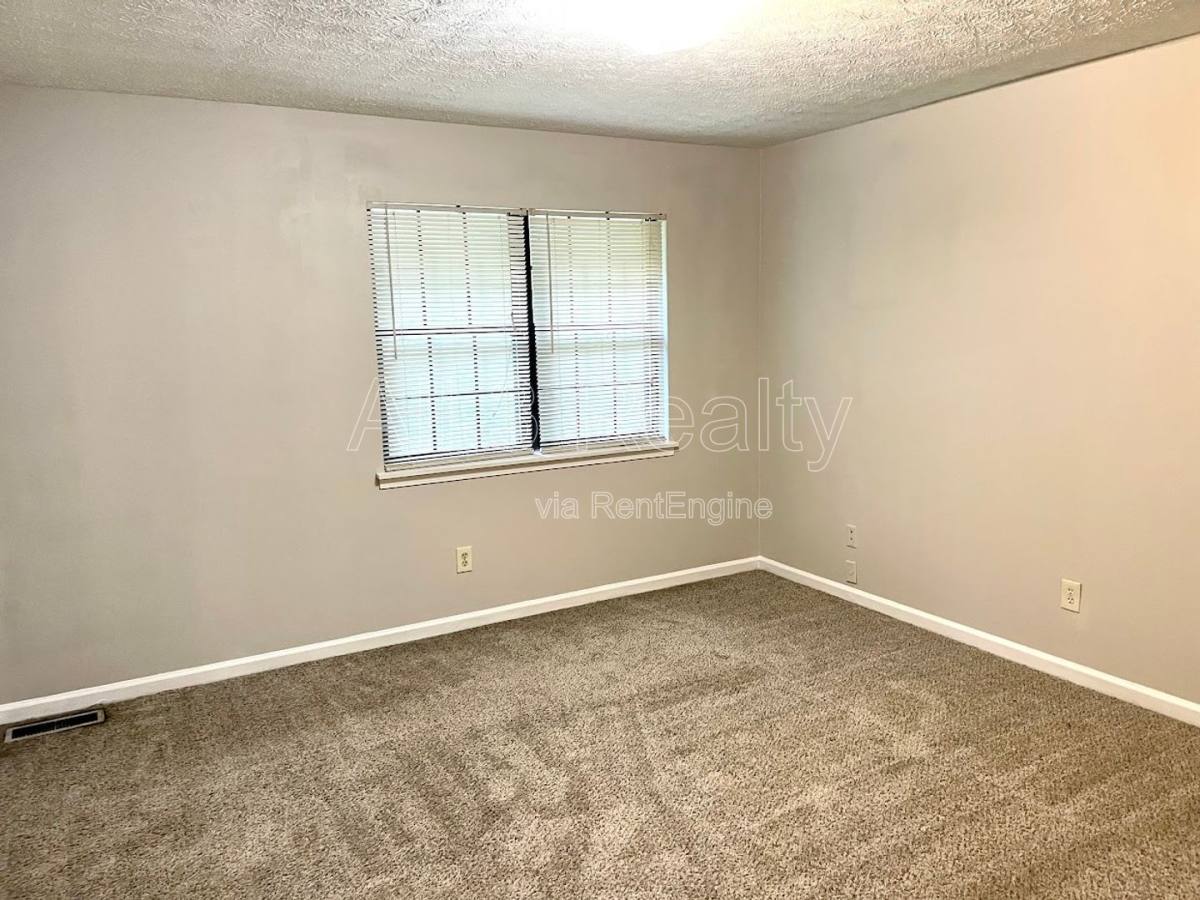 Apartment for rent at 120 Meadowbrook Court #C, Fayetteville, GA 30215