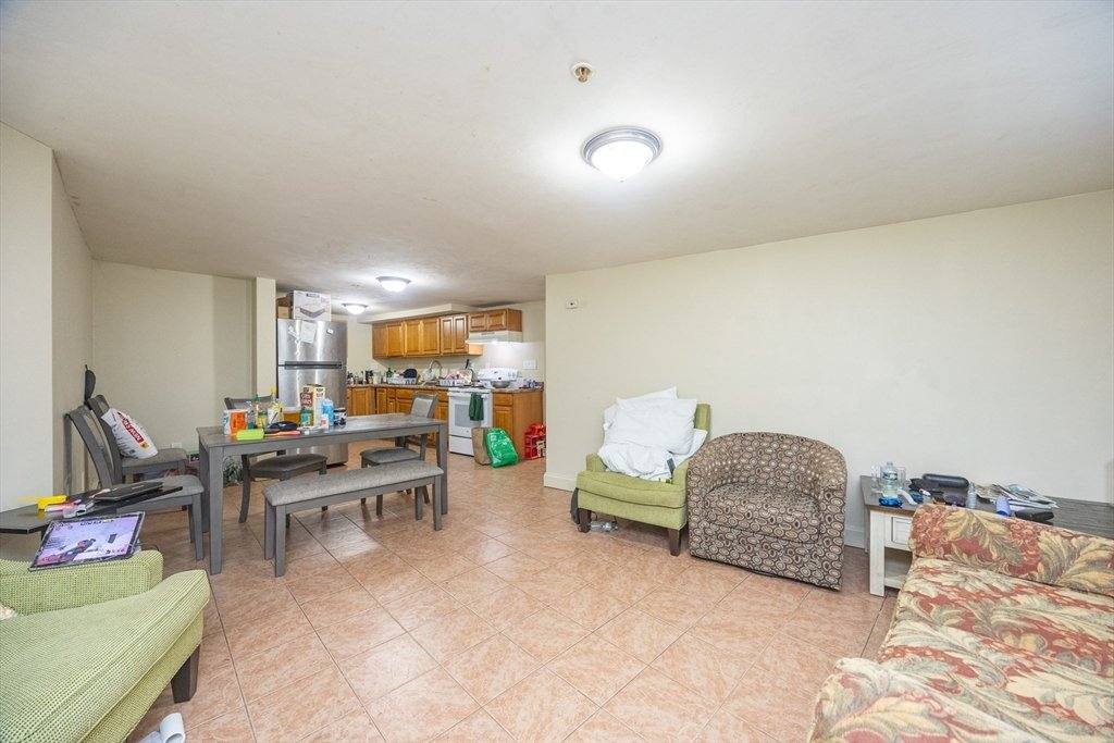 Apartment for rent at 122-126 Marianna St #1, Lynn, MA 01905