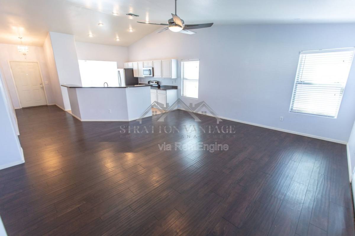 House for rent at 21162 E Aspen Valley Dr, Queen Creek, AZ 85142