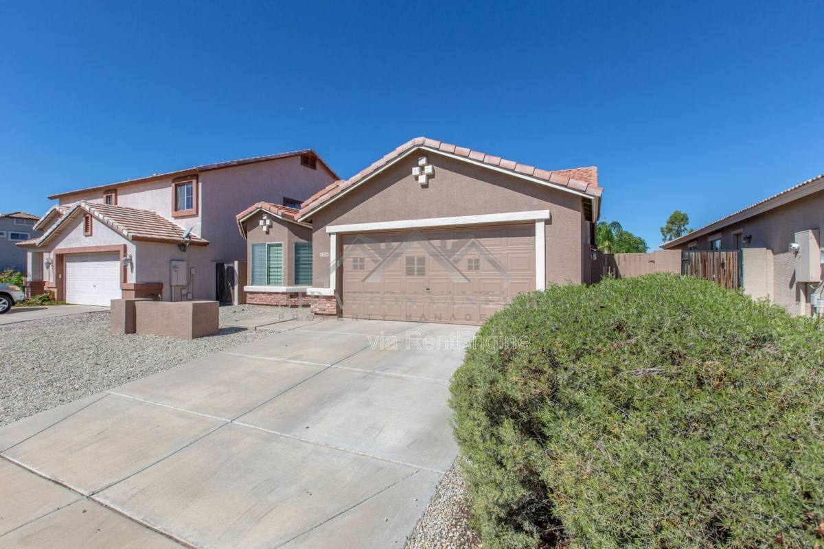 House for rent at 21162 E Aspen Valley Dr, Queen Creek, AZ 85142