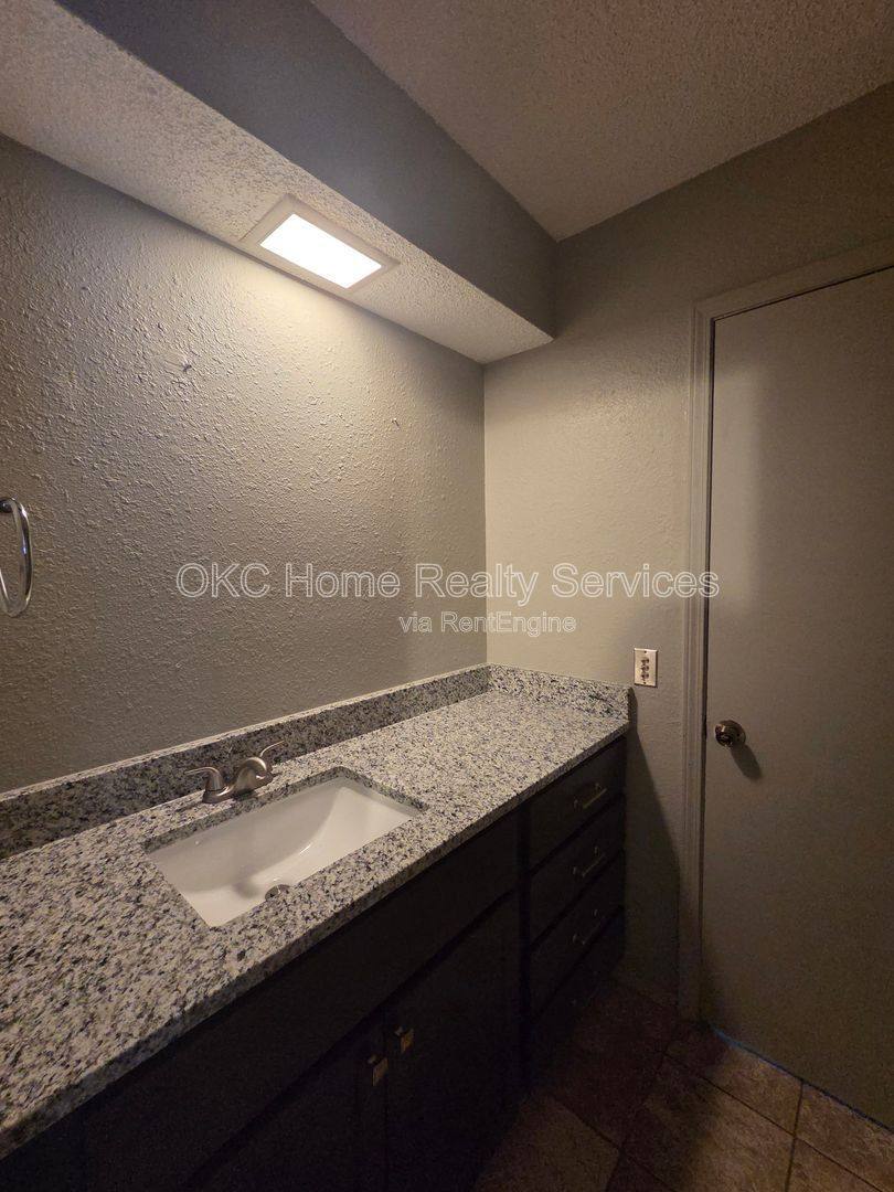 House for rent at 6715 Lyrewood Lane, Oklahoma City, OK 73132