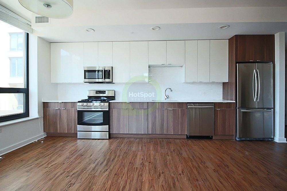 Apartment for rent at 688 N Wells St, Chicago, IL 60654