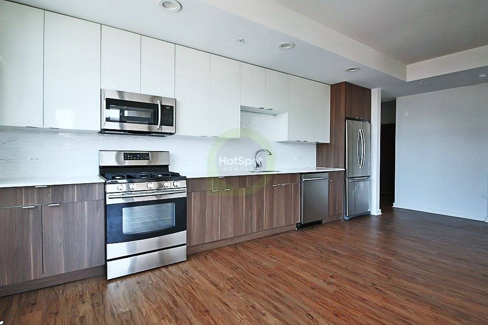 Apartment for rent at 688 N Wells St, Chicago, IL 60654