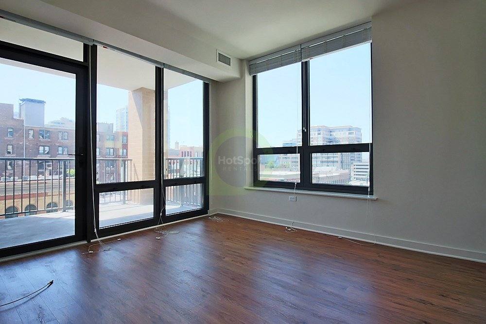 Apartment for rent at 688 N Wells St, Chicago, IL 60654