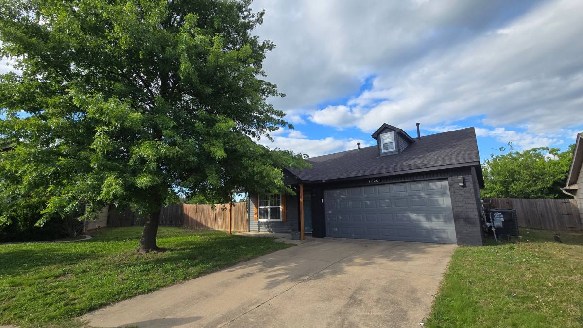 House for rent at 12201 S 270th E Ave, Coweta, OK 74429