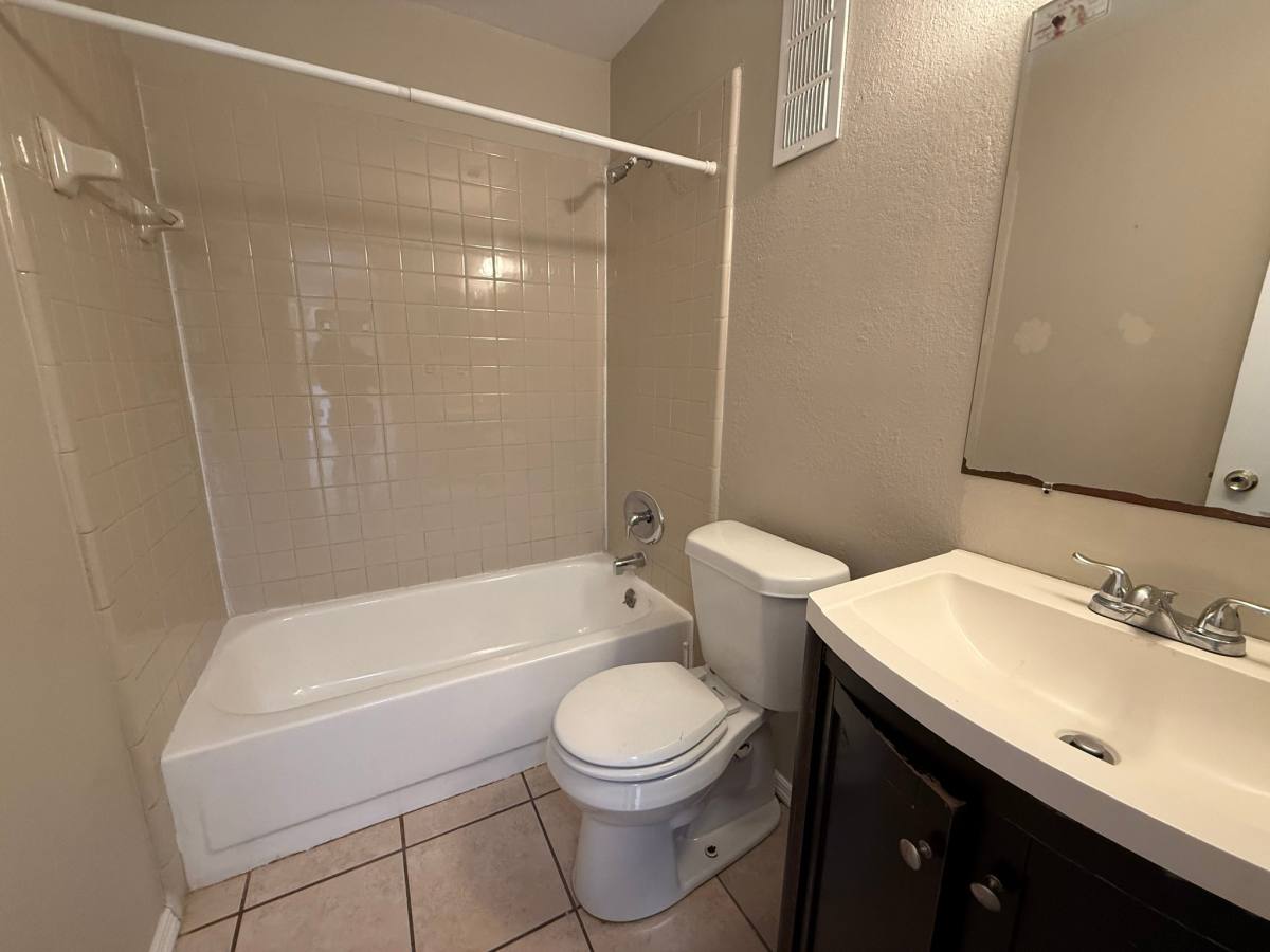 Apartment for rent at 4705 Almond Willow Dr, Orlando, FL 32808