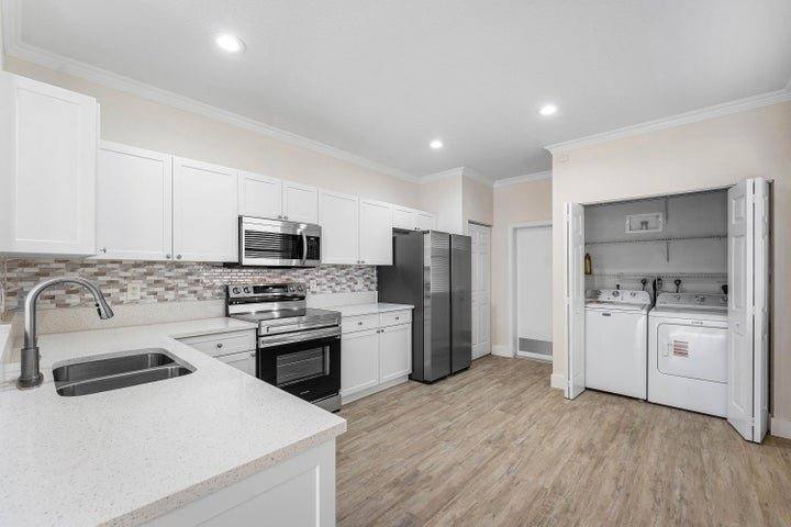 Townhouse for rent at 2482 Cordoba Bend, Fort Lauderdale, FL 33327