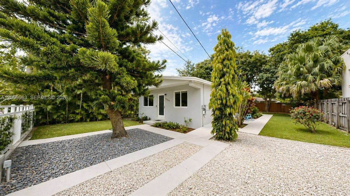 House for rent at 3630 Percival Ave, Miami, FL 33133