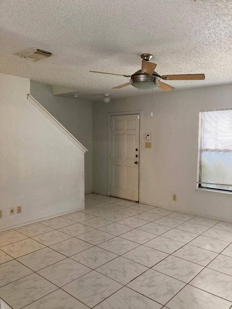 House for rent at 9307 Mountain Field Dr, San Antonio, TX 78240