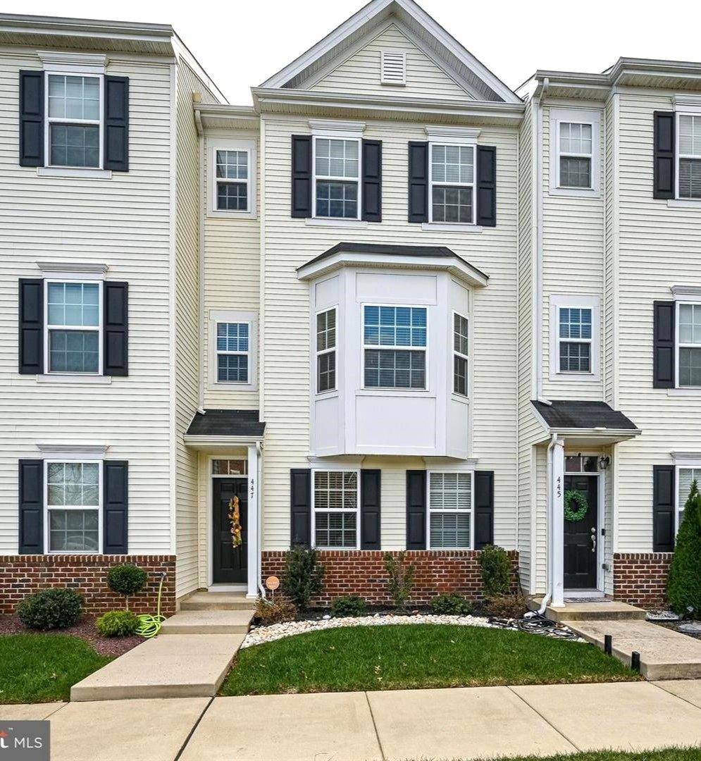 Townhouse for rent at 447 Toftrees Dr, Middletown, DE 19709