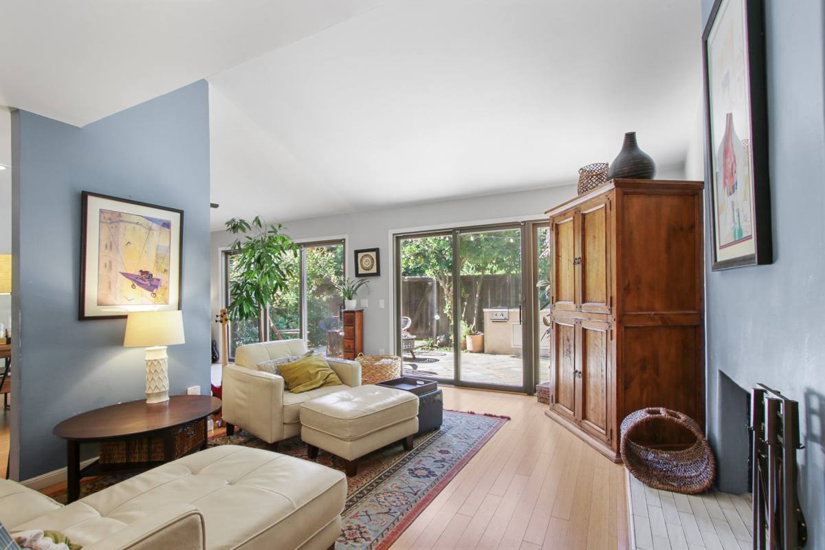 Townhouse for rent at 2009 Renoir Ave, Davis, CA 95618