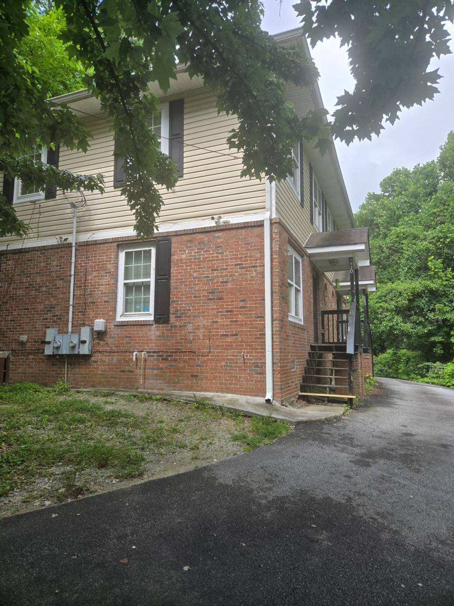 Townhouse for rent at 492 Pierce Ave NW #A, Atlanta, GA 30318