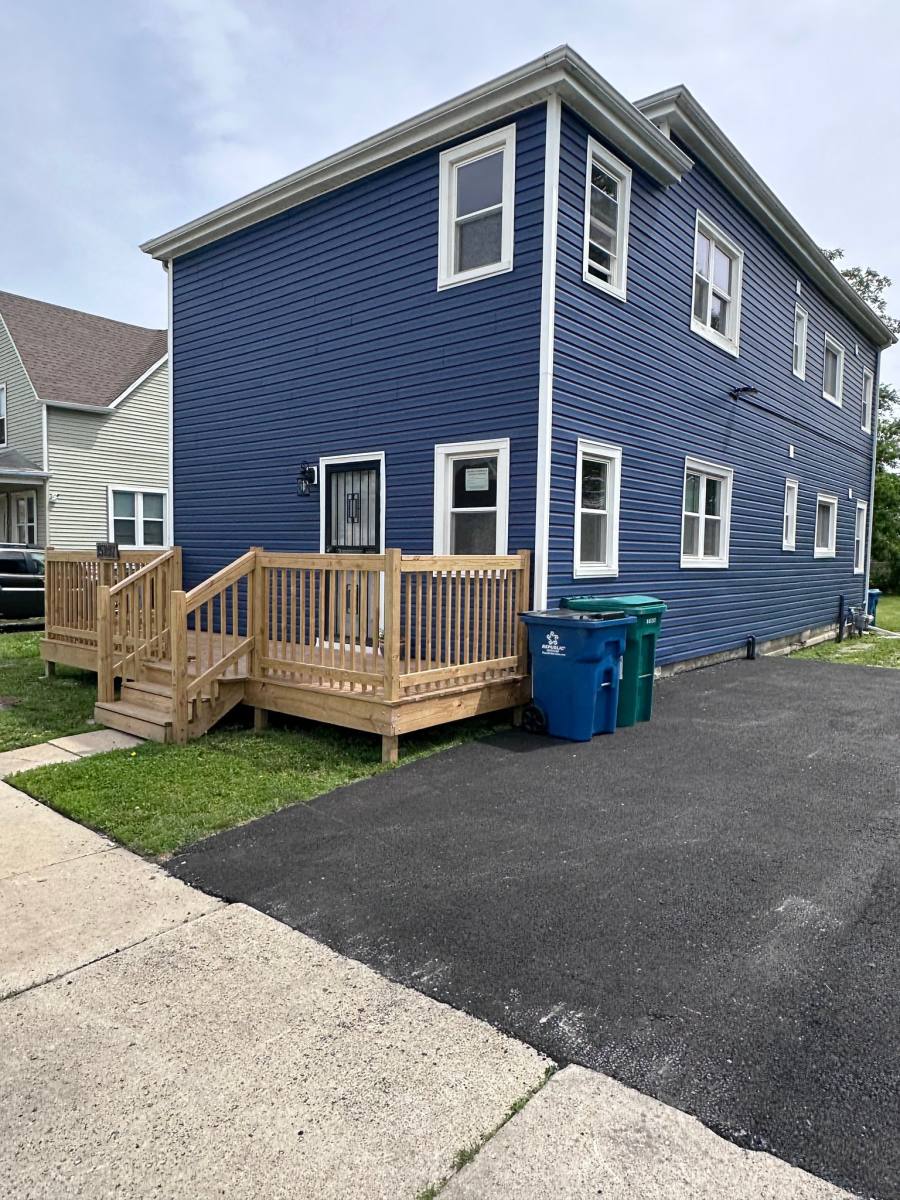 Apartment for rent at 15237 4th Ave #2, Harvey, IL 60426
