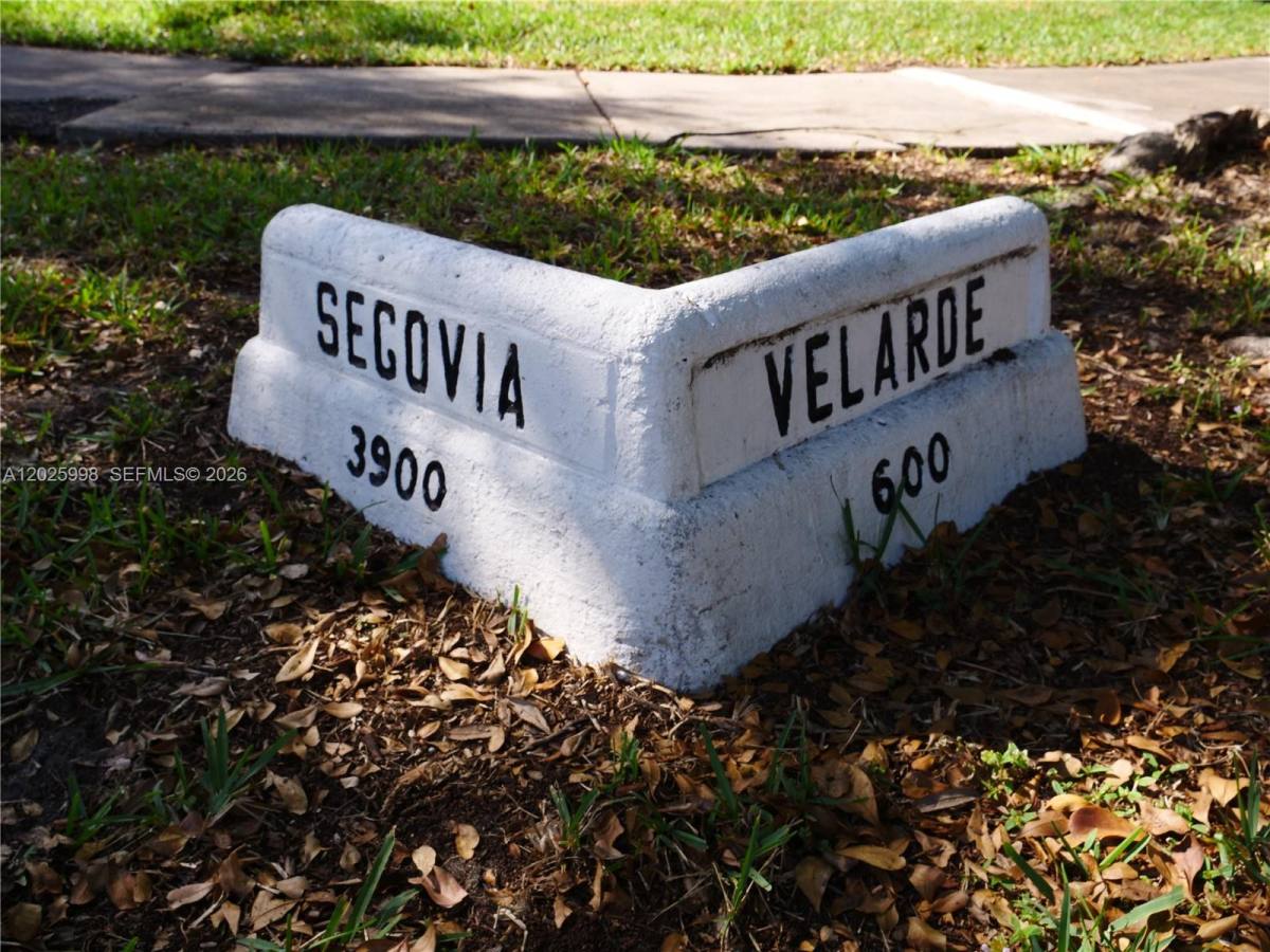 House for rent at 3926 Segovia St, Miami, FL 33134