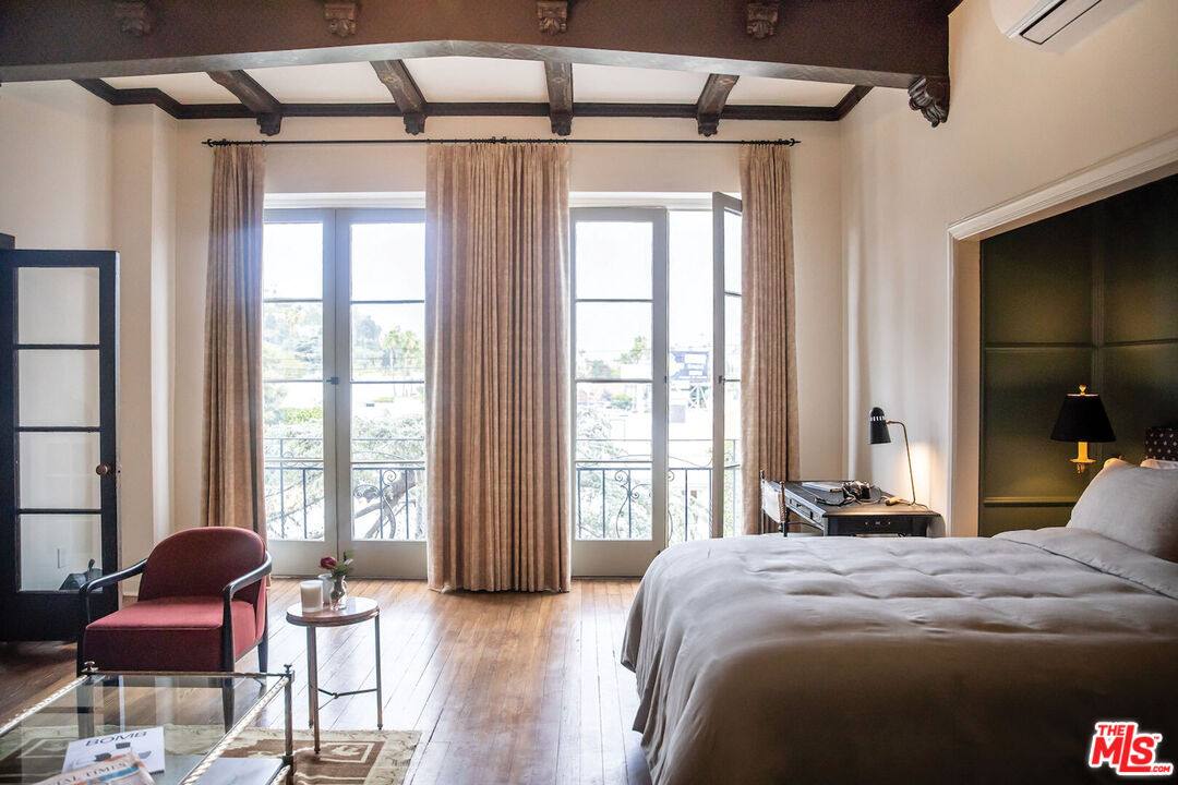 House for rent at 5959 Franklin Ave #312, Los Angeles, CA 90028