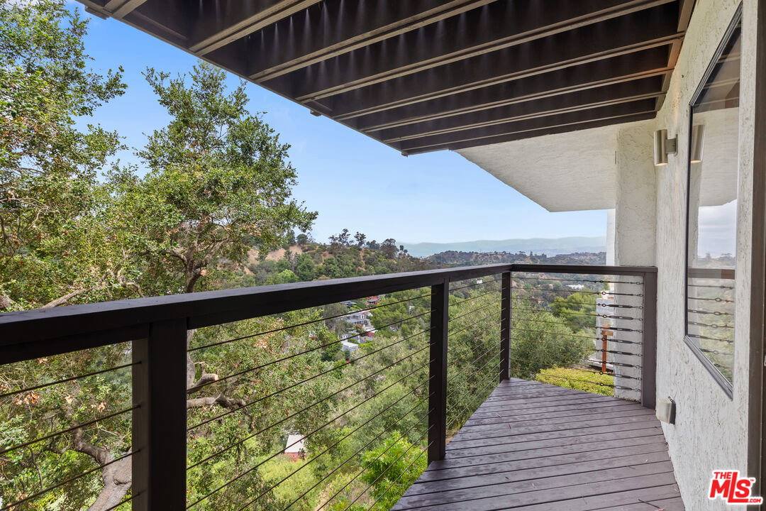 House for rent at 2013 Cyprean Dr, Los Angeles, CA 90046