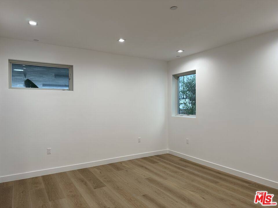 House for rent at 9842 Vidor Dr #101, Los Angeles, CA 90035