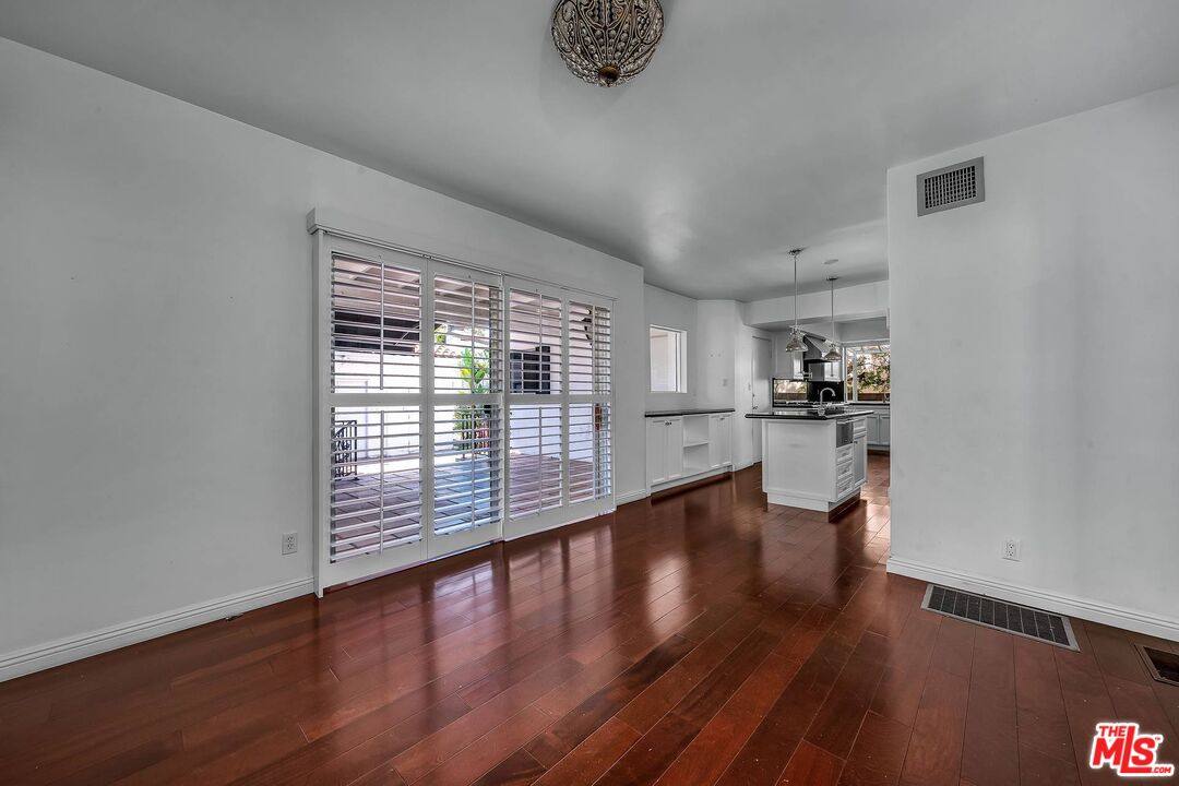 House for rent at 325 S El Camino Dr, Beverly Hills, CA 90212