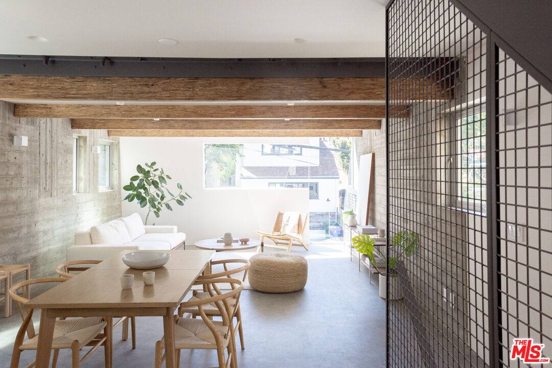 House for rent at 8870 Wonderland Ave, Los Angeles, CA 90046