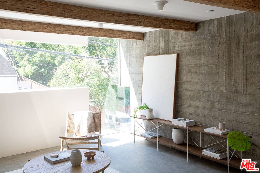 House for rent at 8870 Wonderland Ave, Los Angeles, CA 90046