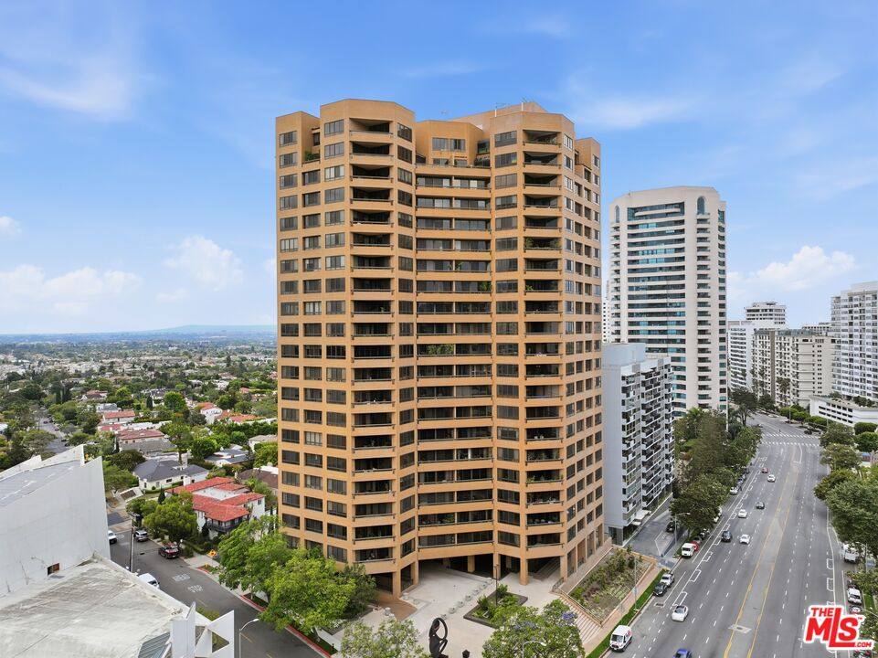 Apartment for rent at 10430 Wilshire Blvd #1701, Los Angeles, CA 90024