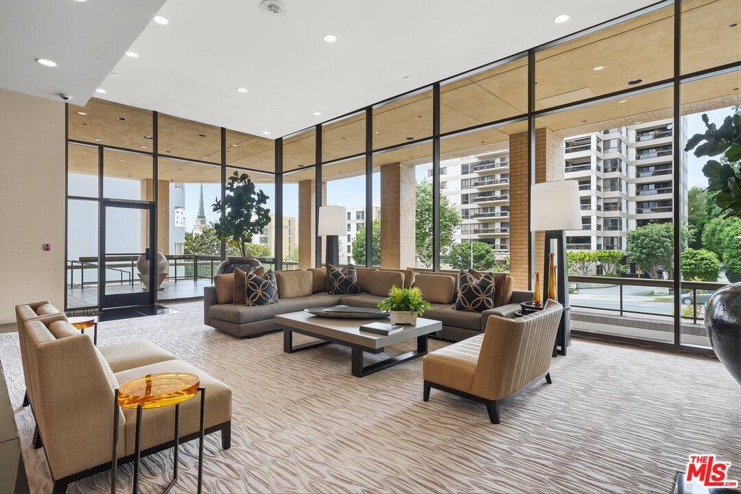 Apartment for rent at 10430 Wilshire Blvd #1701, Los Angeles, CA 90024