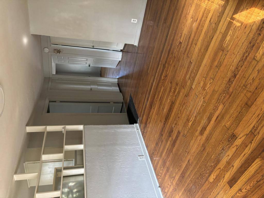 House for rent at 1914 S Osage #6055, Independence, MO 64055
