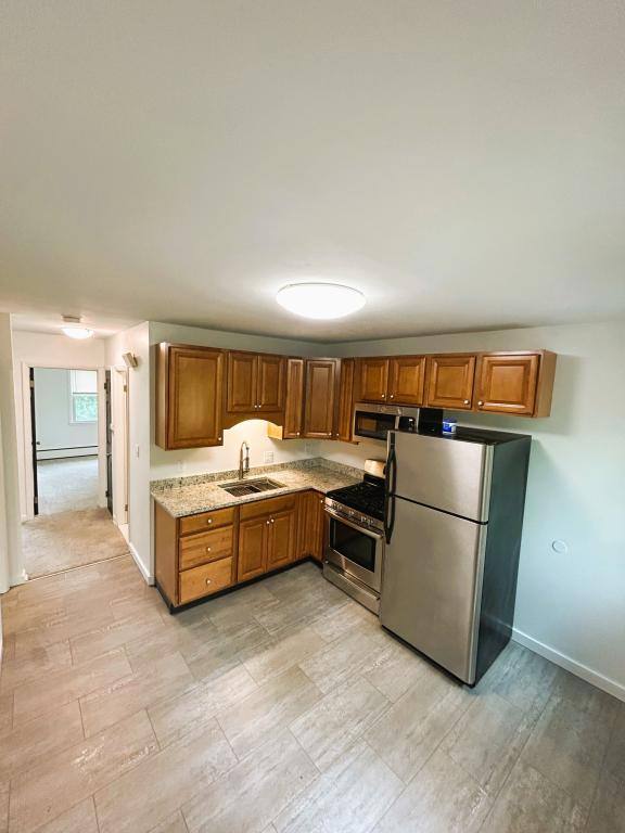 Apartment for rent at 232 Glen Haven Rd, New Haven, CT 06513