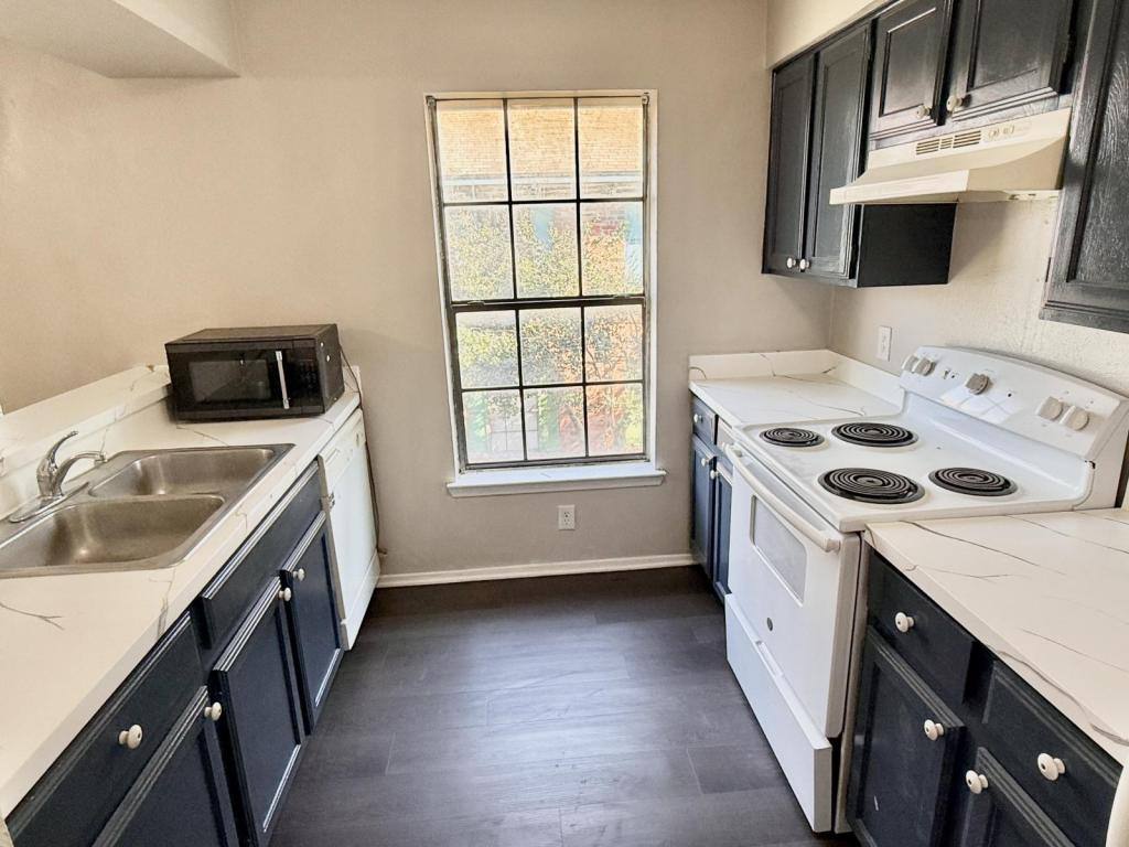 House for rent at 2221 Stella St #4, Denton, TX 76201