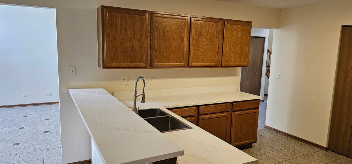 Townhouse for rent at 615 Arrowwood Court, Lake Villa, IL 60046