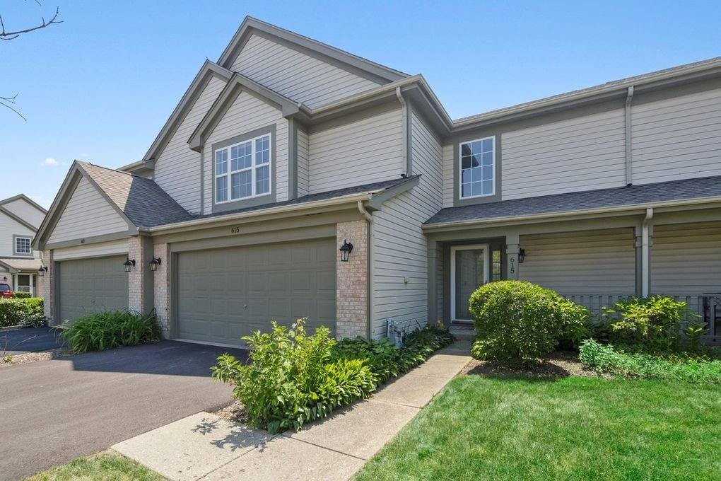 Townhouse for rent at 615 Arrowwood Court, Lake Villa, IL 60046