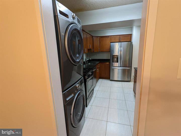 Condo for rent at 3701 S George Mason Dr, Falls Church, VA 22041