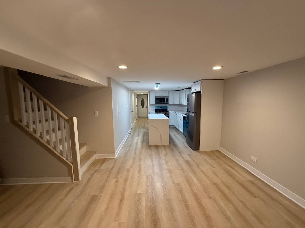 Apartment for rent at 5232 W Montana St, Chicago, IL 60639