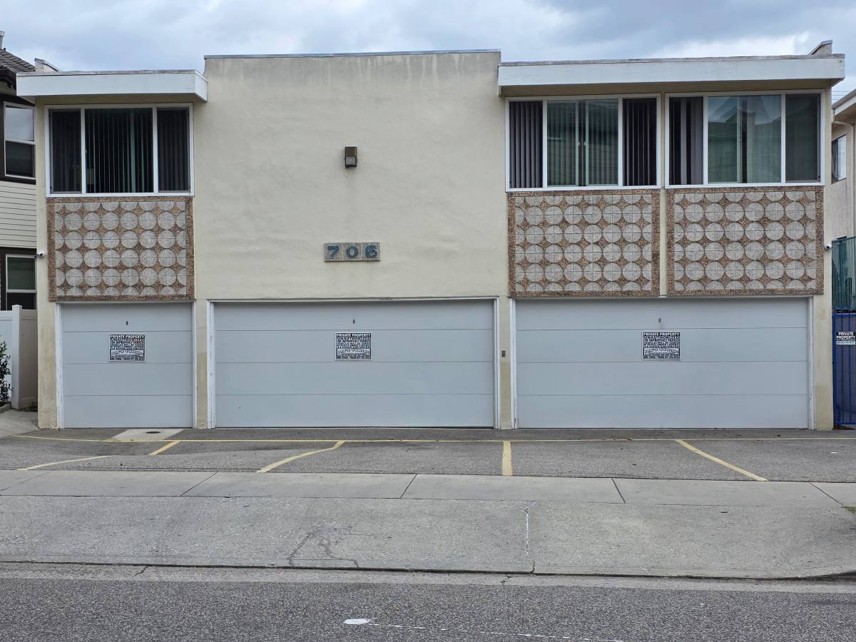 Apartment for rent at 706 E Harvard St #5, Glendale, CA 91205