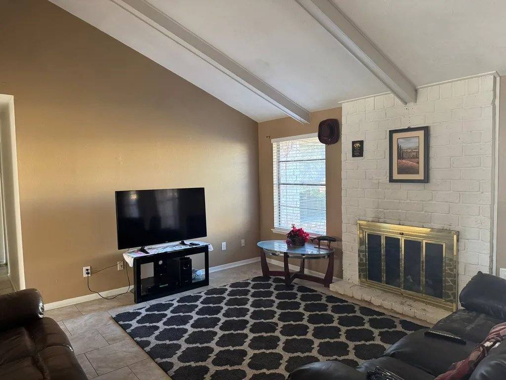 House for rent at 2570 Buffalo Trail, Sugar Land, TX 77479