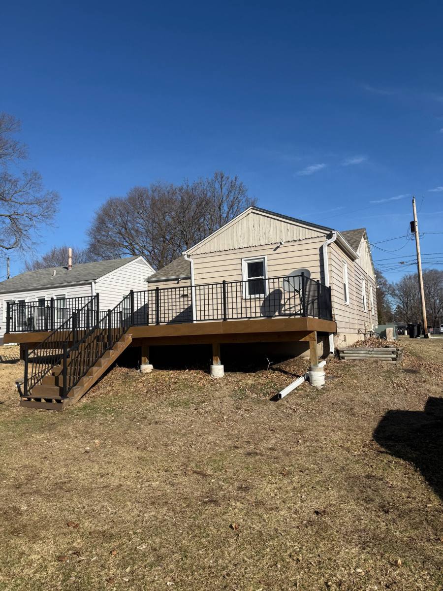 House for rent at 924 29th Ave, Rock Island, IL 61201