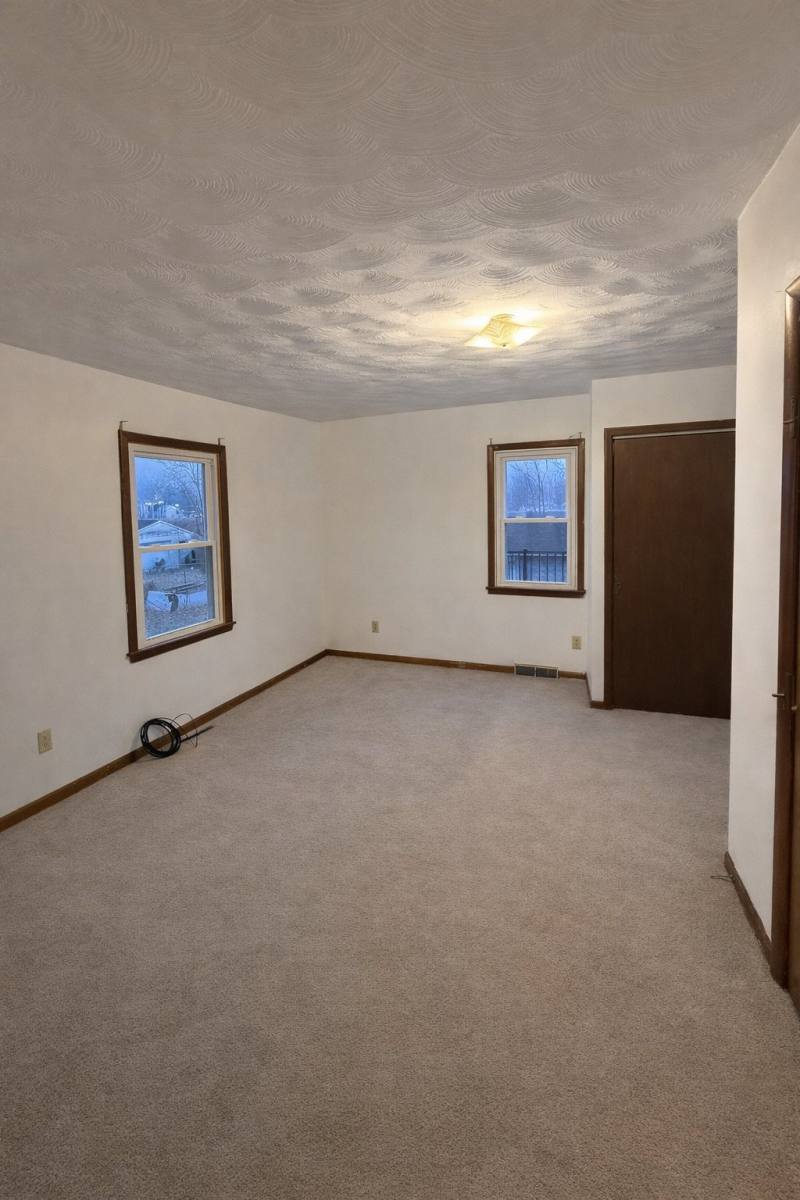 House for rent at 924 29th Ave, Rock Island, IL 61201