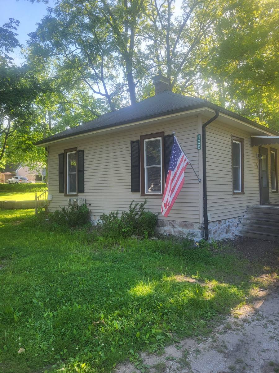 House for rent at 128 E St, Olivet, MI 49076